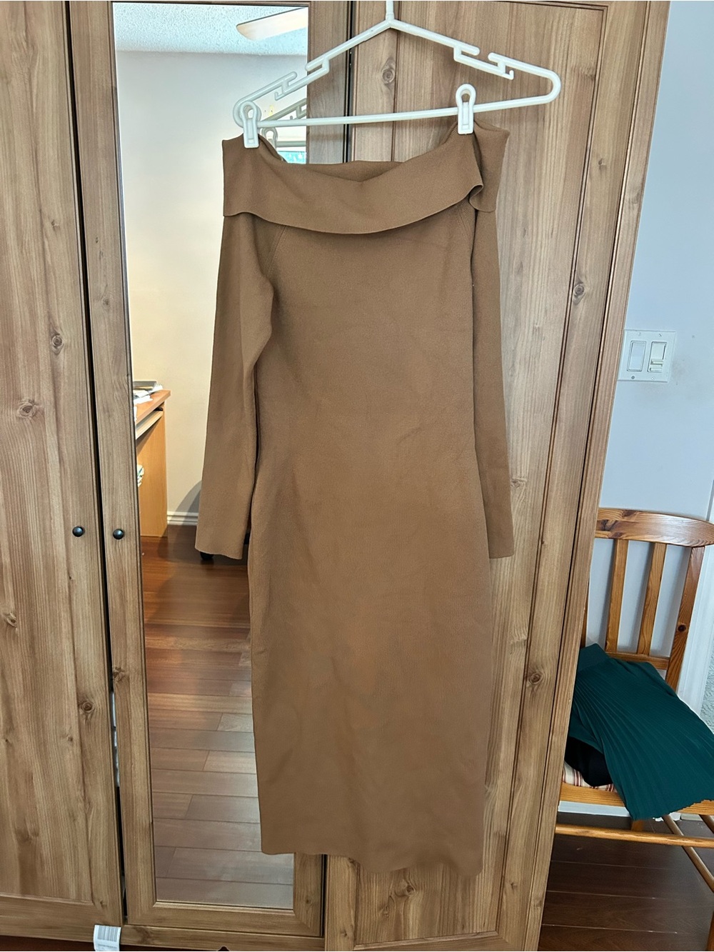 Aritzia Babaton contour long sleeve dress - camel